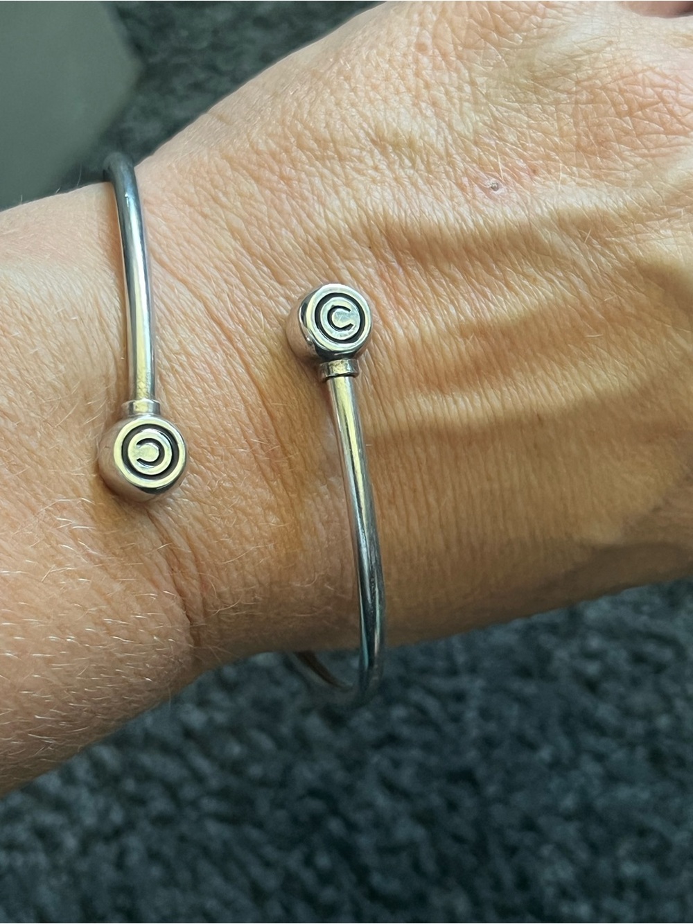 Chamilia Flex Bangle (4 charms)